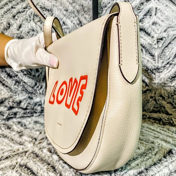 BNWT COACH x KEITH HARING LIMITED EDITION WHITE "LOVE" HUDSON CROSSBODY (F11784) - Picture 3 of 8